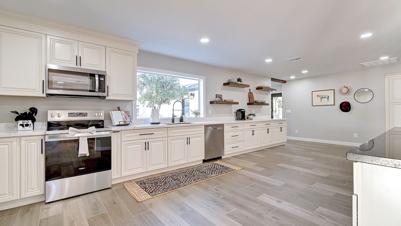 Photo of Kitchen in Waddell