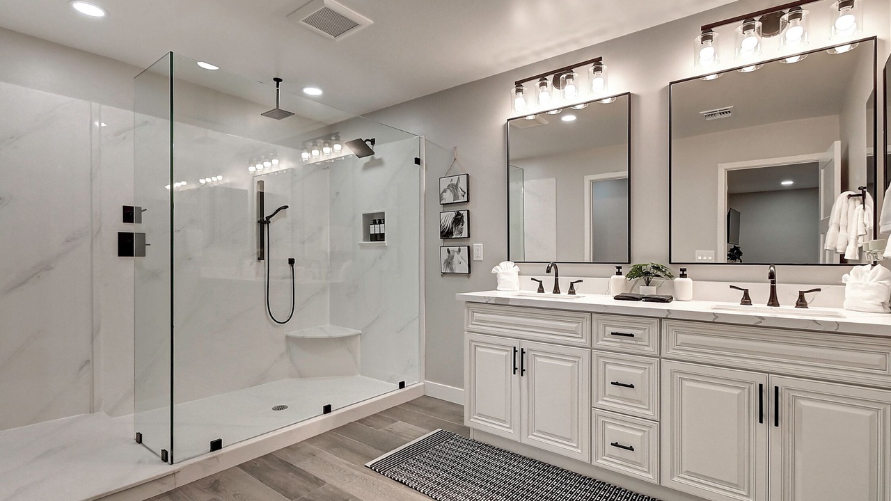 Photo of Bathroom in Waddell
