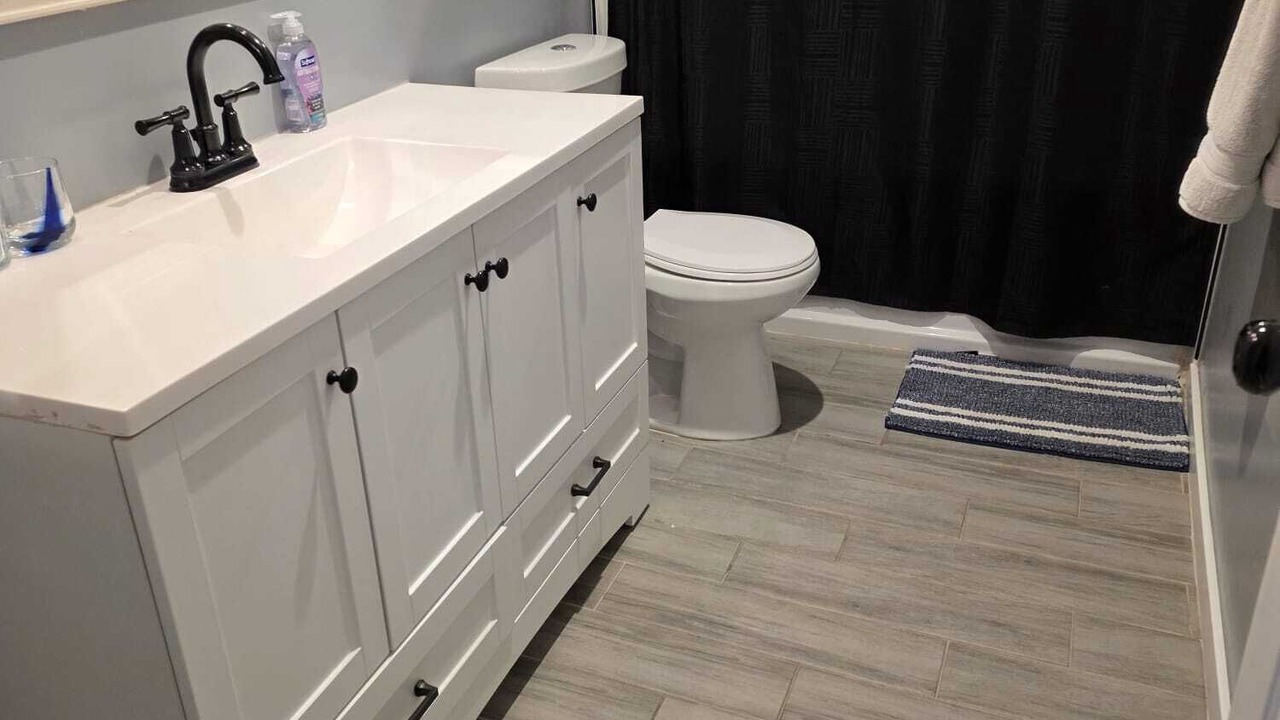 Photo of Bathroom in Tonopah