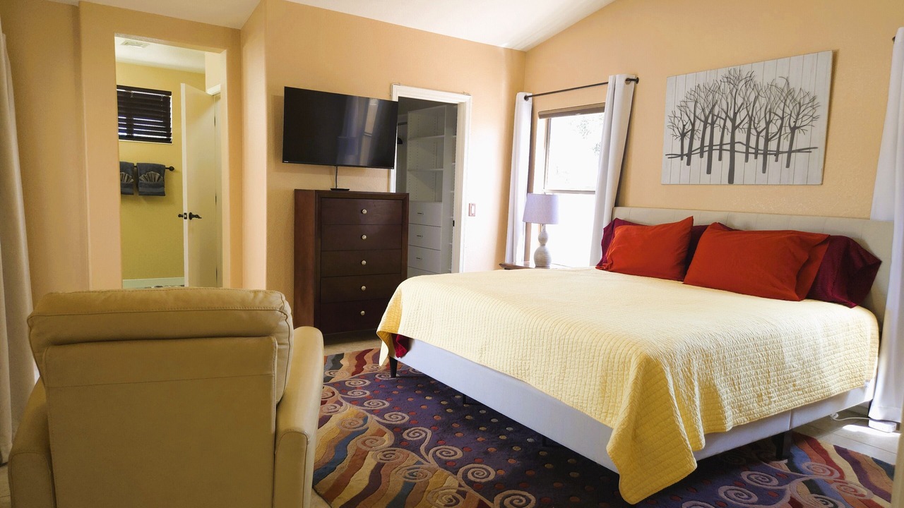 Photo of Bedroom in Palm Valley