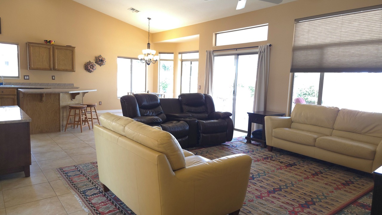 Photo of Livingroom in Palm Valley