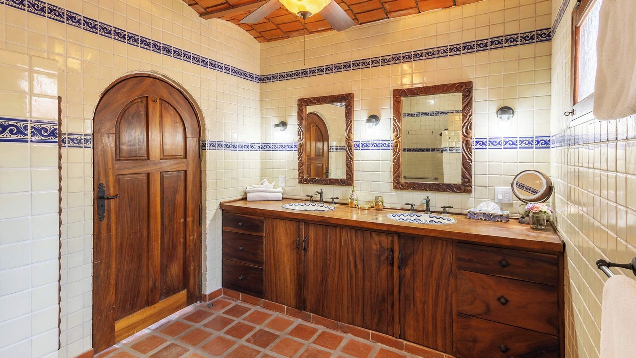 Photo of Bathroom in Litibu
