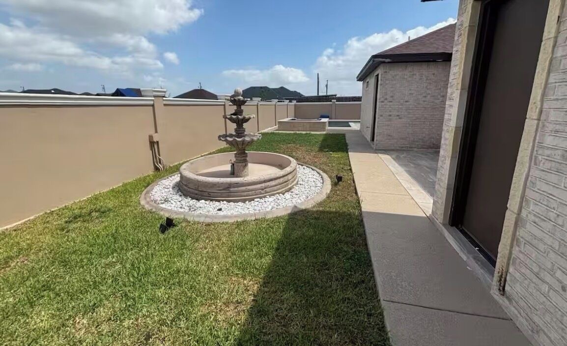 Photo of Patio Balcony in Edinburg