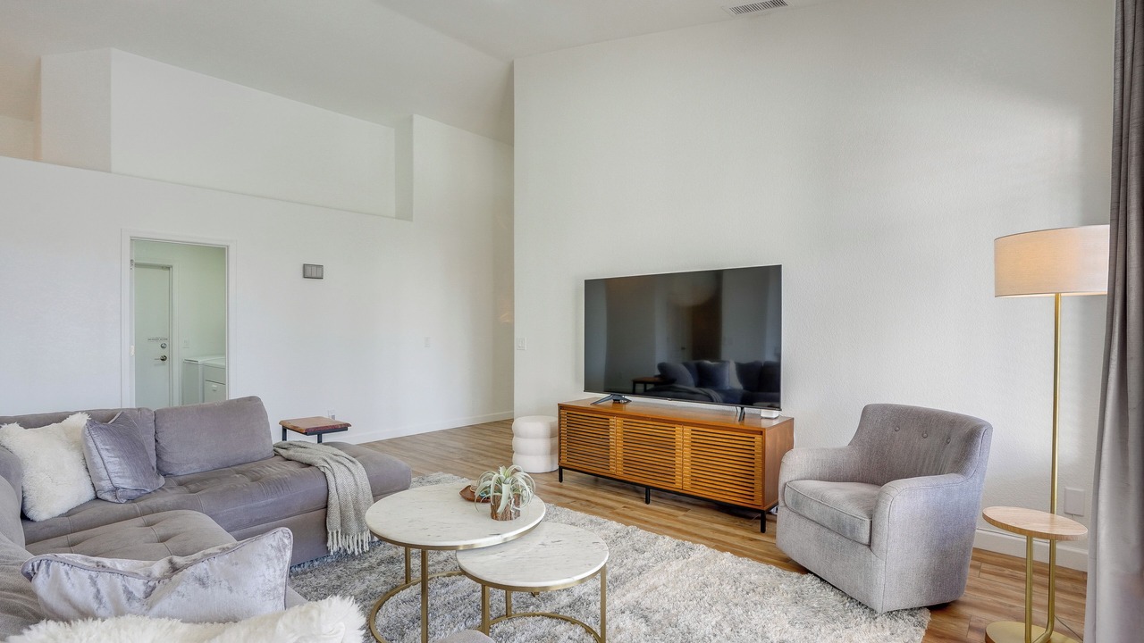 Photo of Livingroom in Arrowhead Lakes