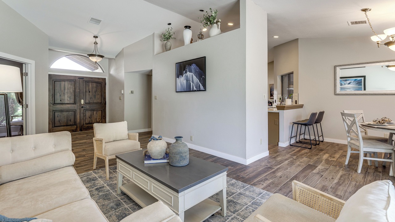 Photo of Livingroom in Avondale