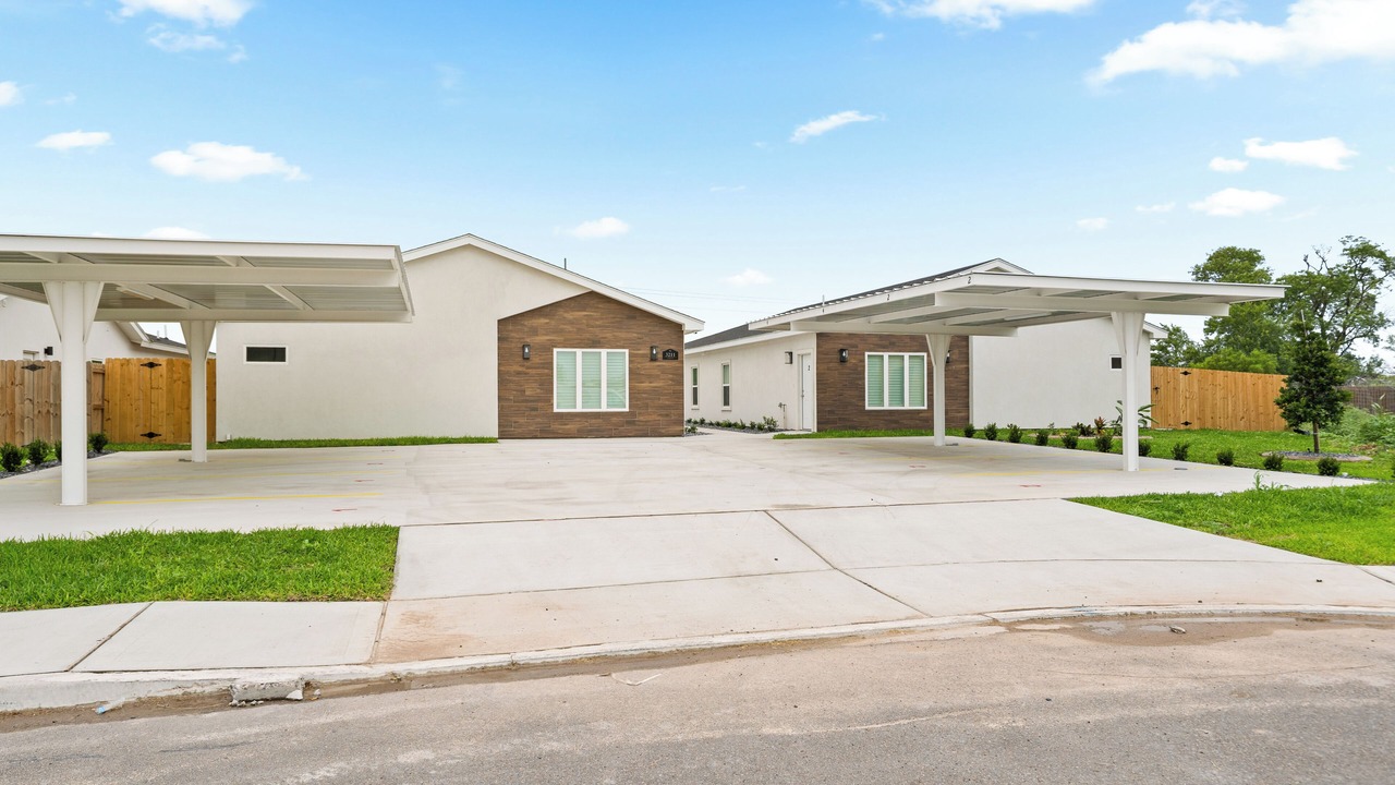 Photo of Outdoor in Edinburg