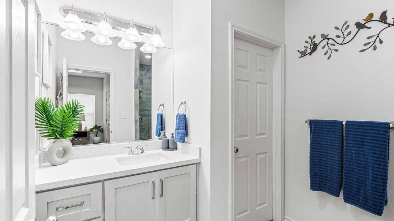 Photo of Bathroom in Edinburg