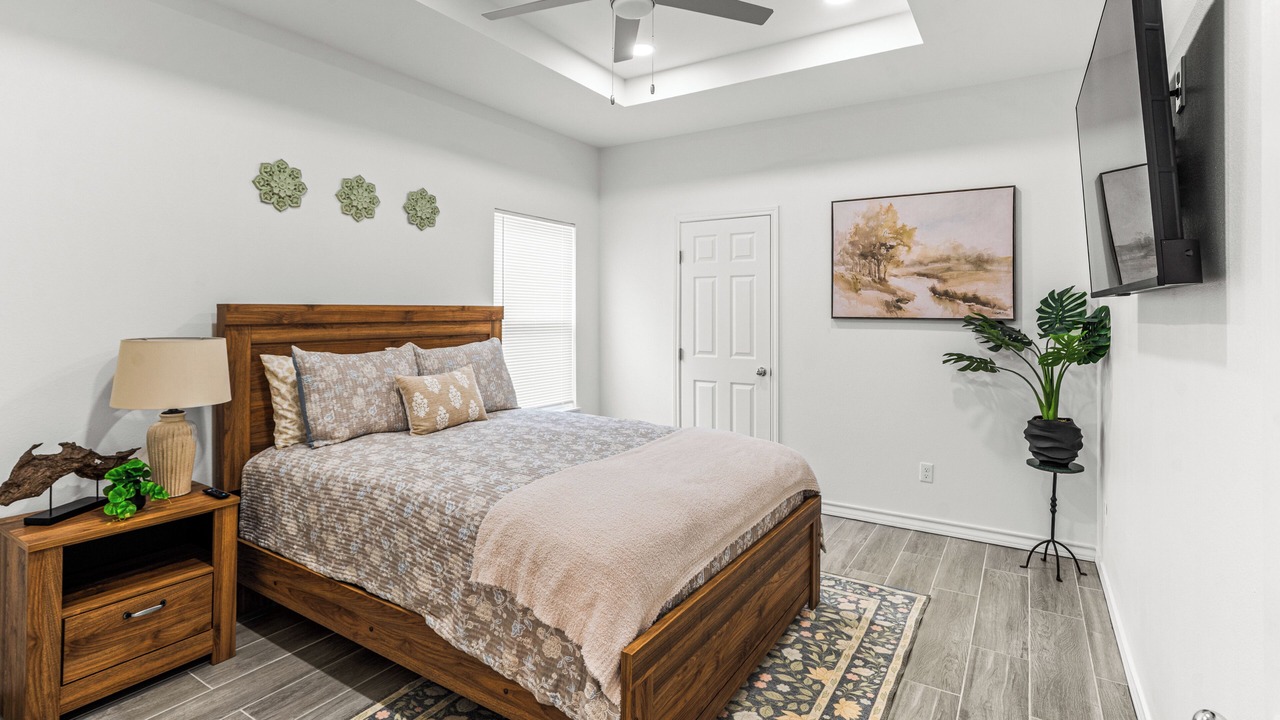 Photo of Bedroom in Edinburg