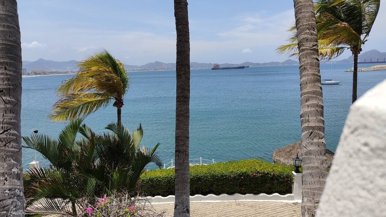 Photo of Others in Peninsulas de Santiago