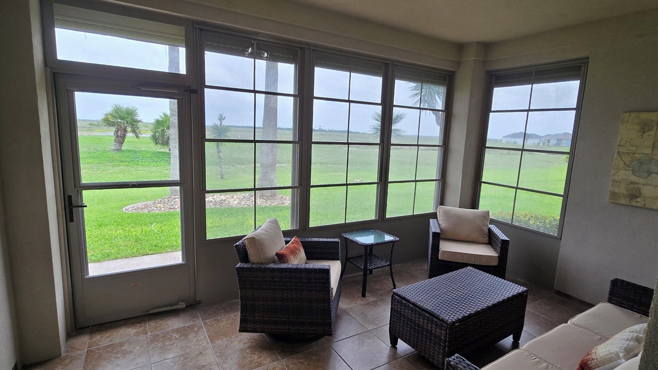 Photo of Livingroom in Laguna Vista