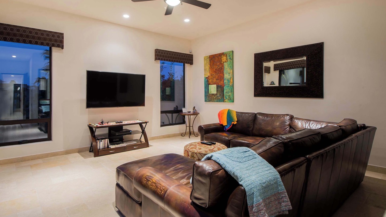 Photo of Livingroom in Buzzards