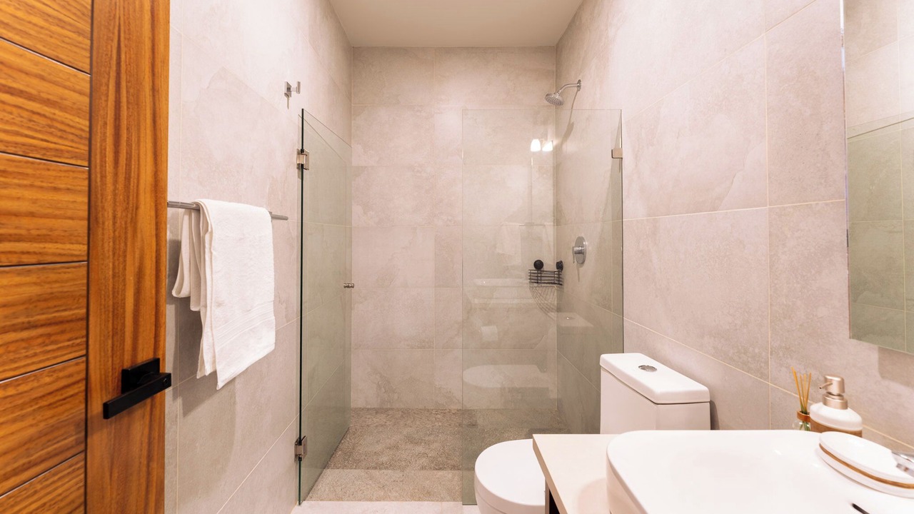 Photo of Bathroom in L