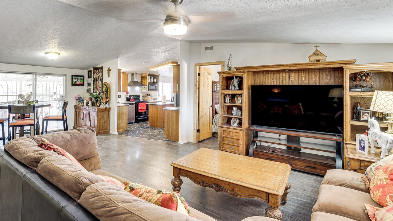 Photo of Livingroom in Maricopa