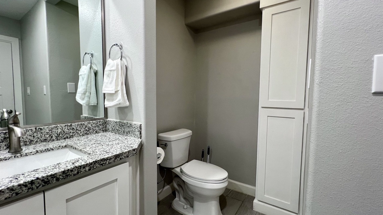 Photo of Bathroom in Brownsville