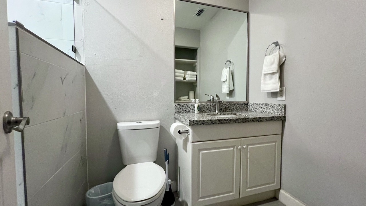 Photo of Bathroom in Brownsville