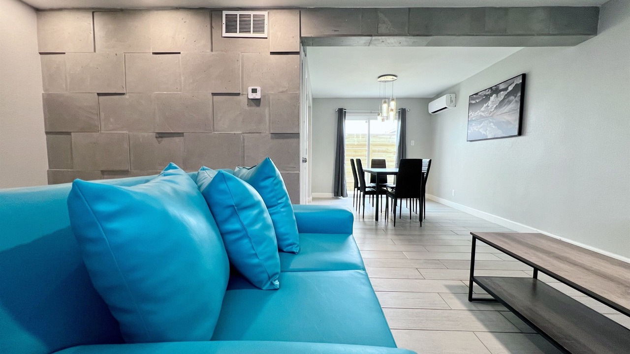 Photo of Livingroom in Brownsville
