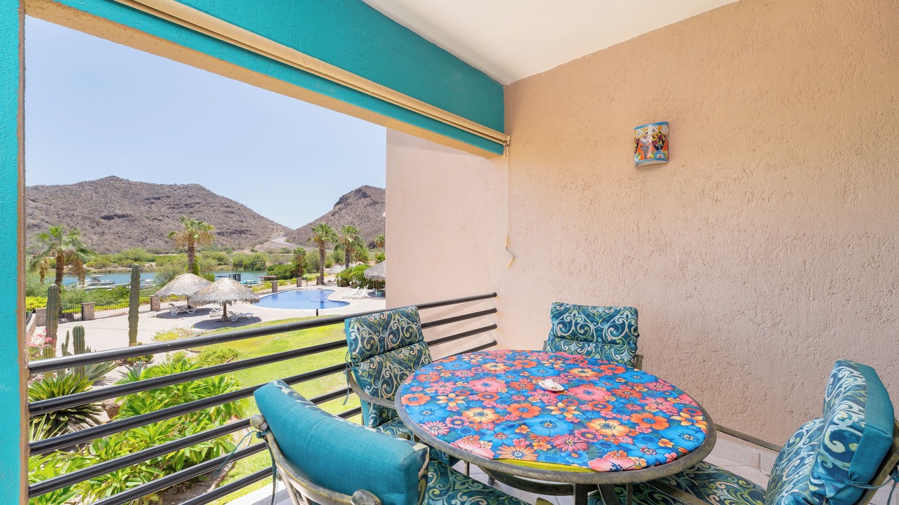 Photo of Patio Balcony in Nopolo