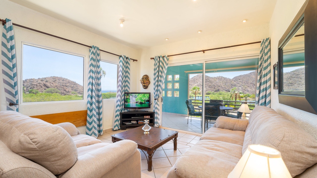 Photo of Bedroom in Nopolo