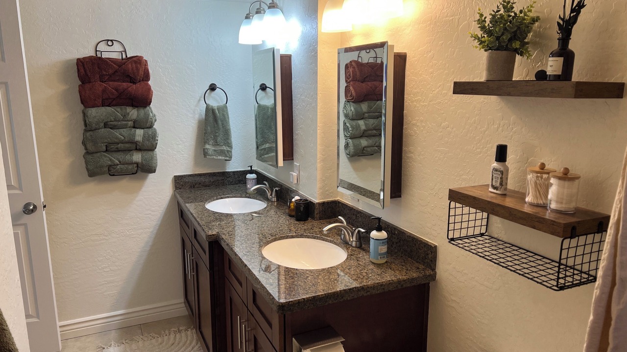 Photo of Bathroom in Clearview