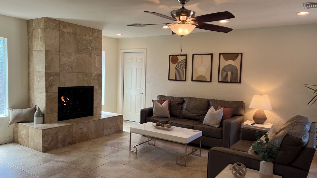 Photo of Livingroom in Clearview
