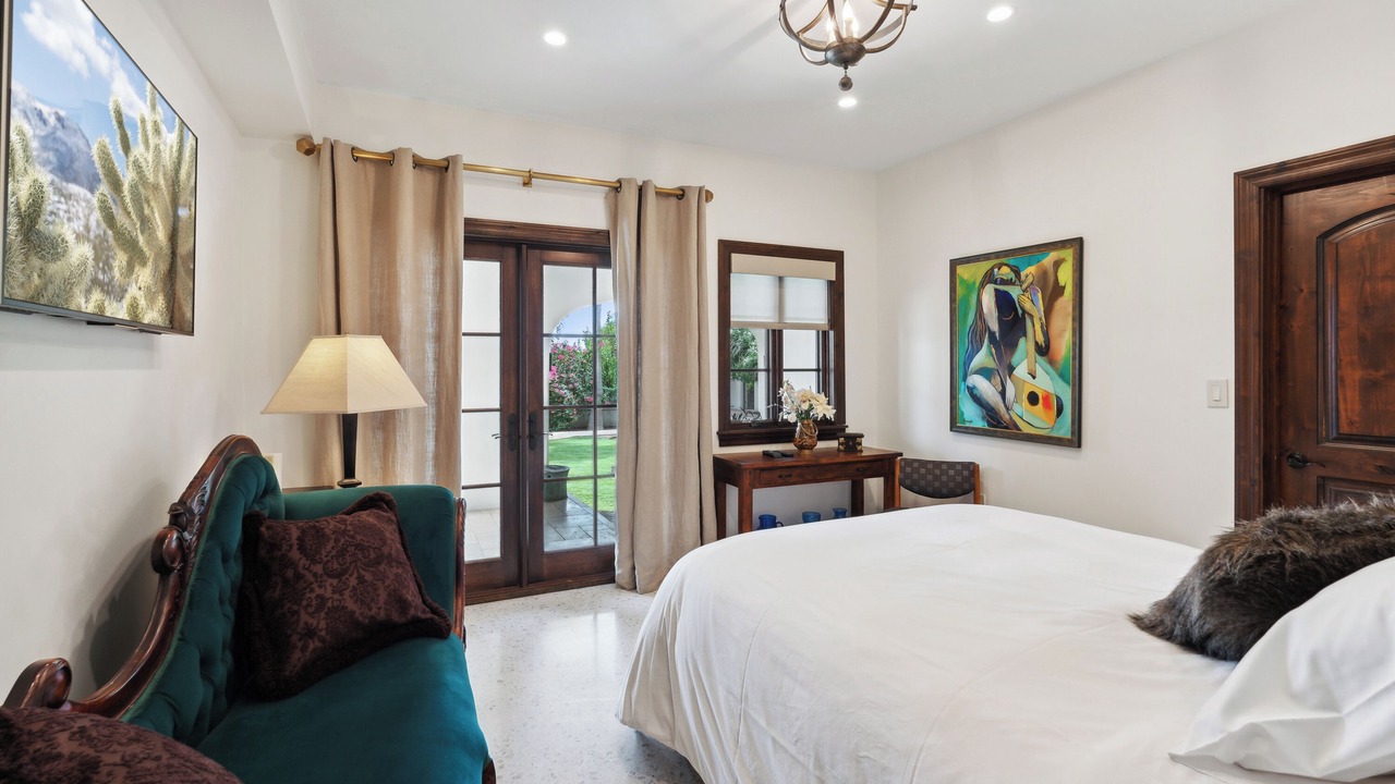 Photo of Bedroom in Lincoln Heights