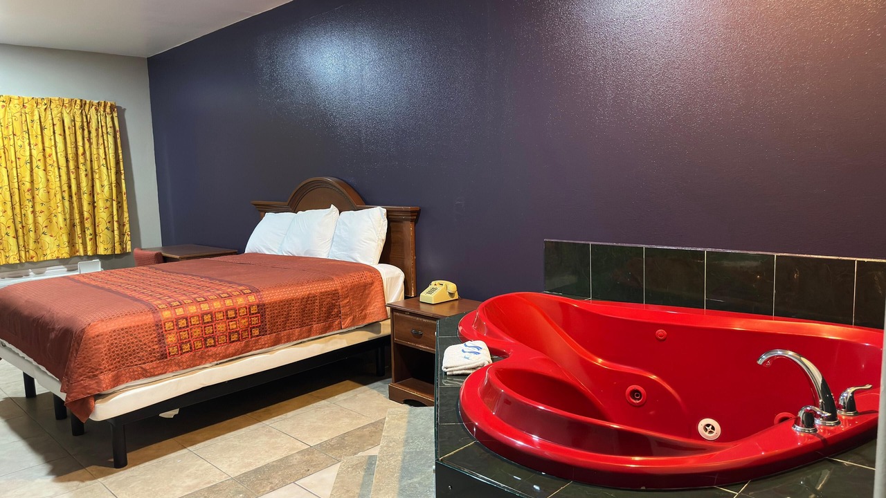 Photo of Bedroom in Edinburg