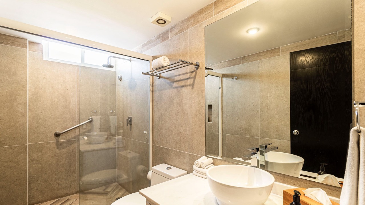 Photo of Bathroom in Colonia Cuauhtemoc