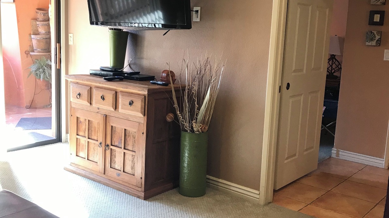Photo of Livingroom in Paradise Valley Village