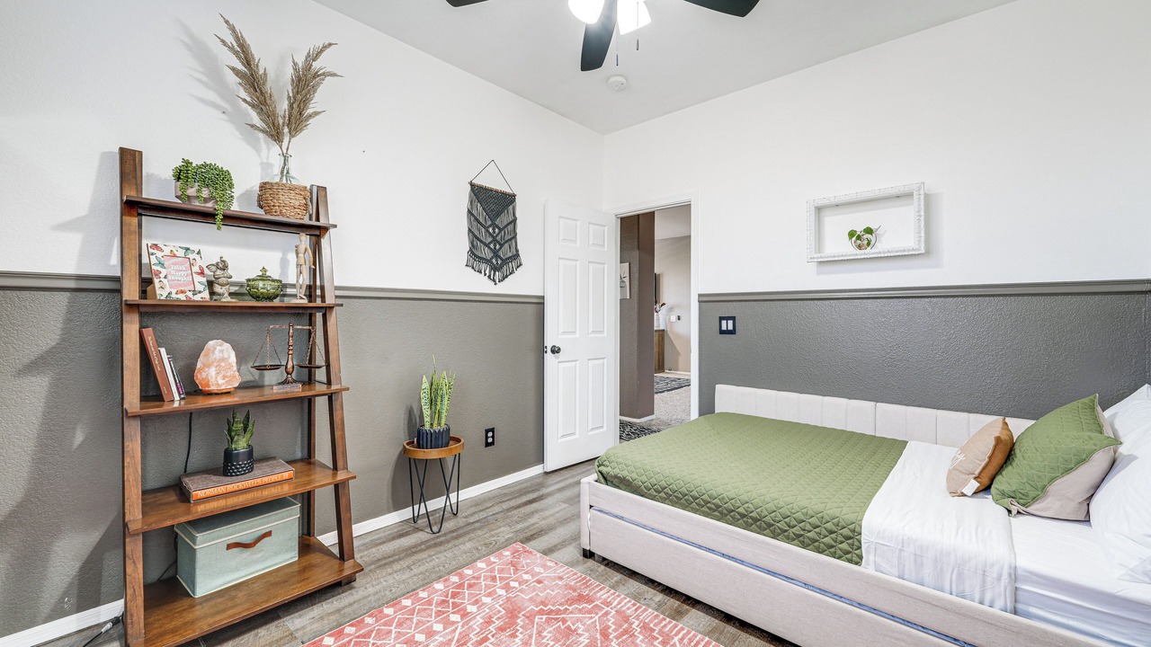 Photo of Bedroom in Rovey Farm Estates