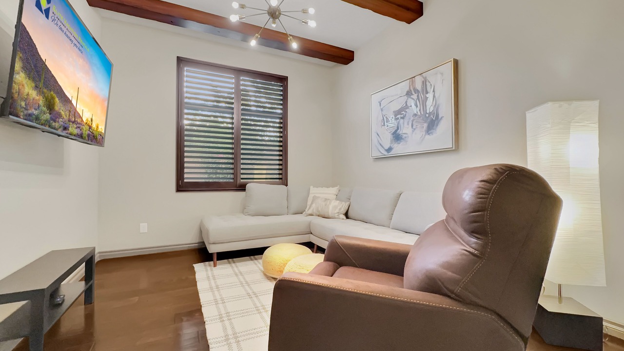 Photo of Livingroom in Chandler