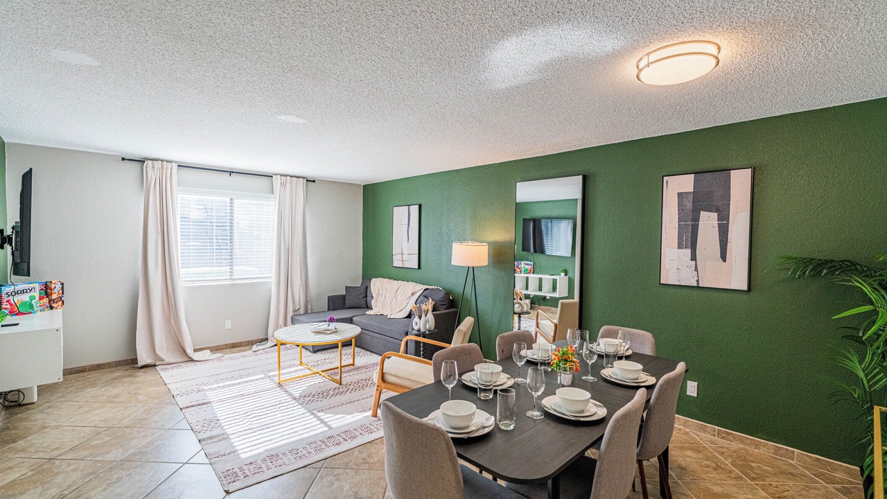 Photo of Livingroom in Cox Heights