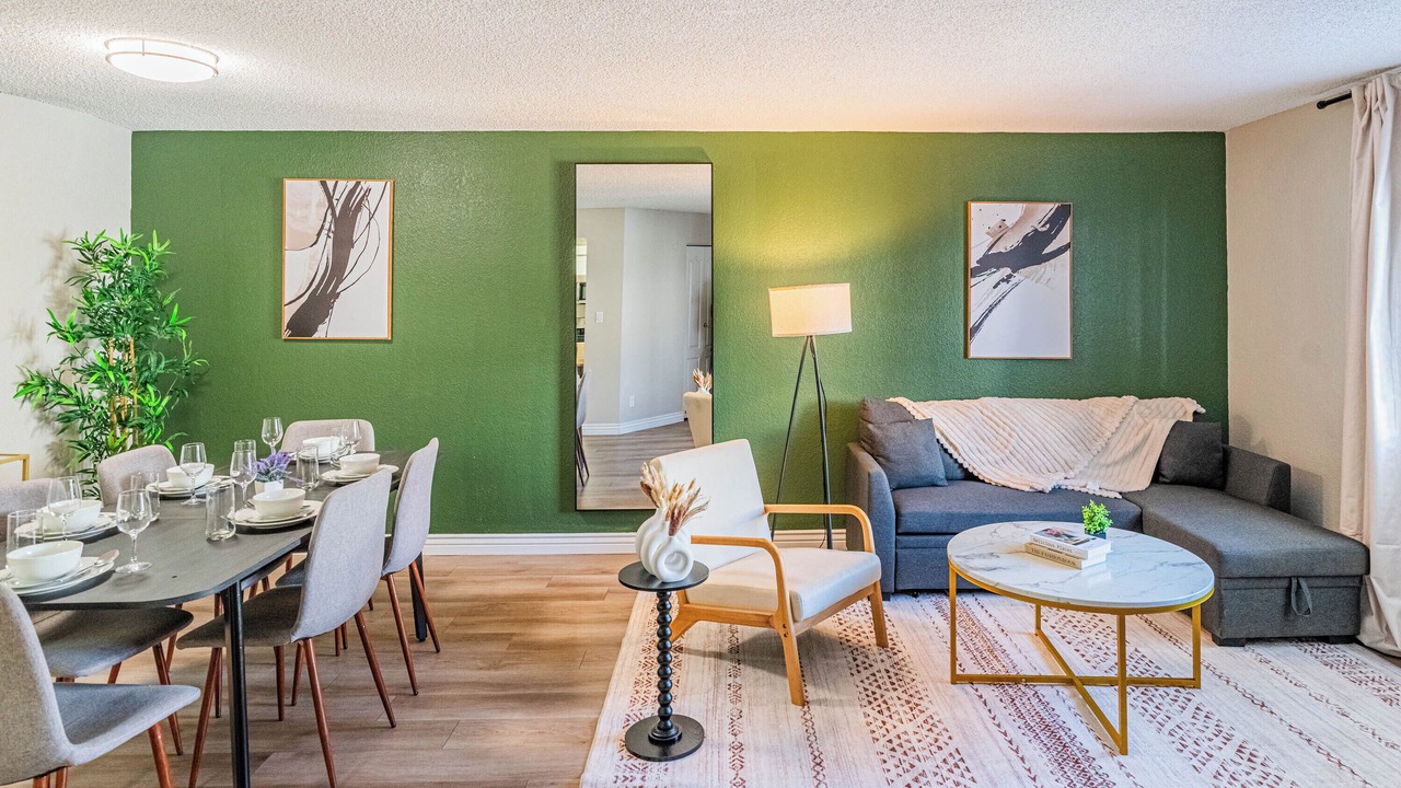 Photo of Livingroom in Cox Heights