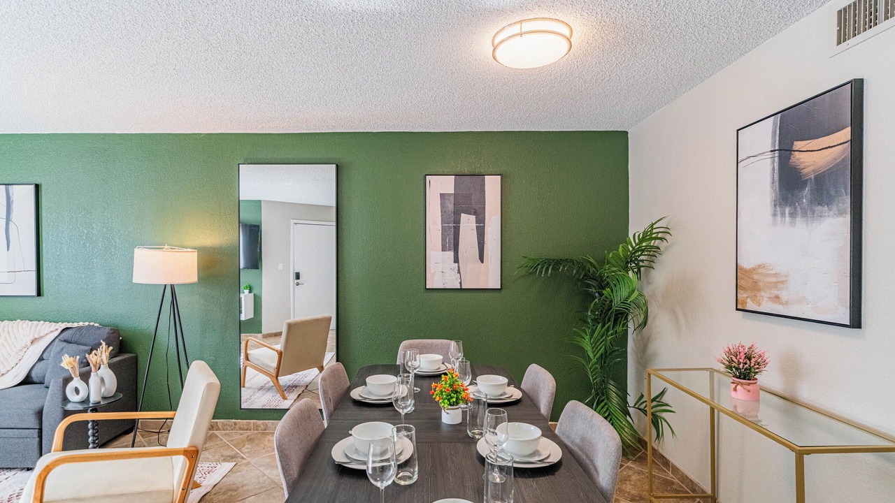 Photo of Livingroom in Cox Heights