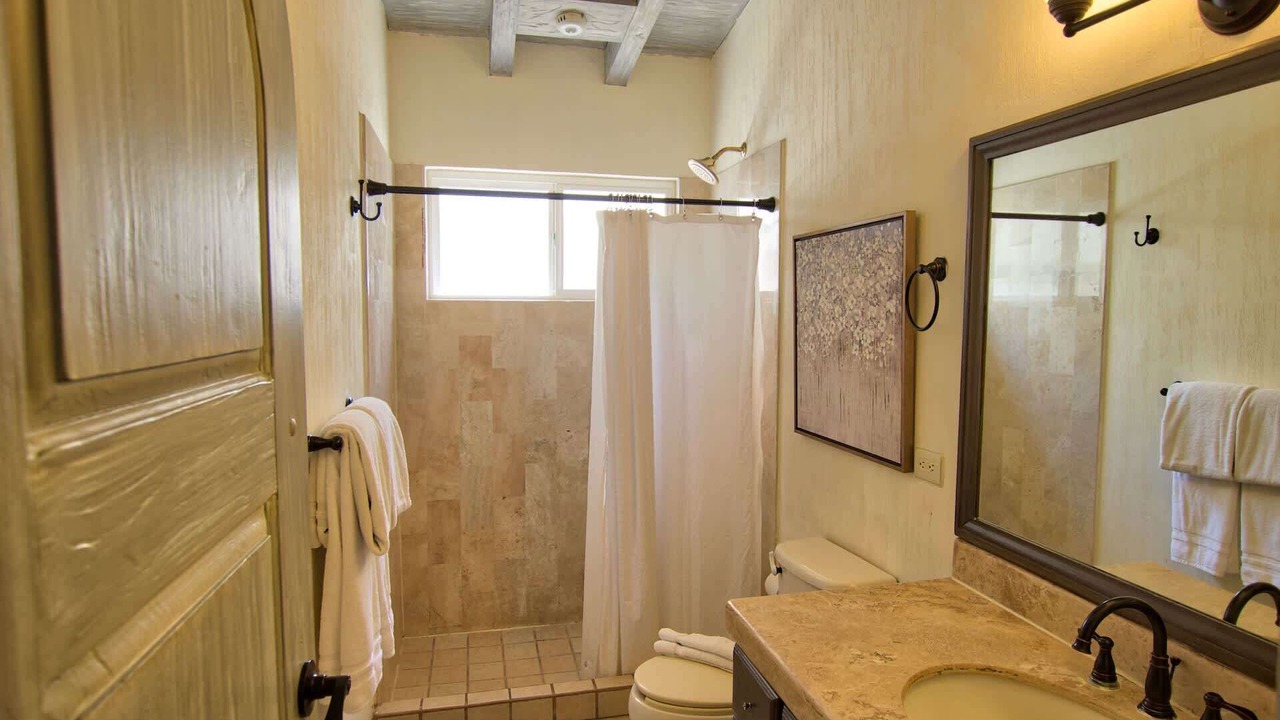 Photo of Bathroom in Ferrocarrilera