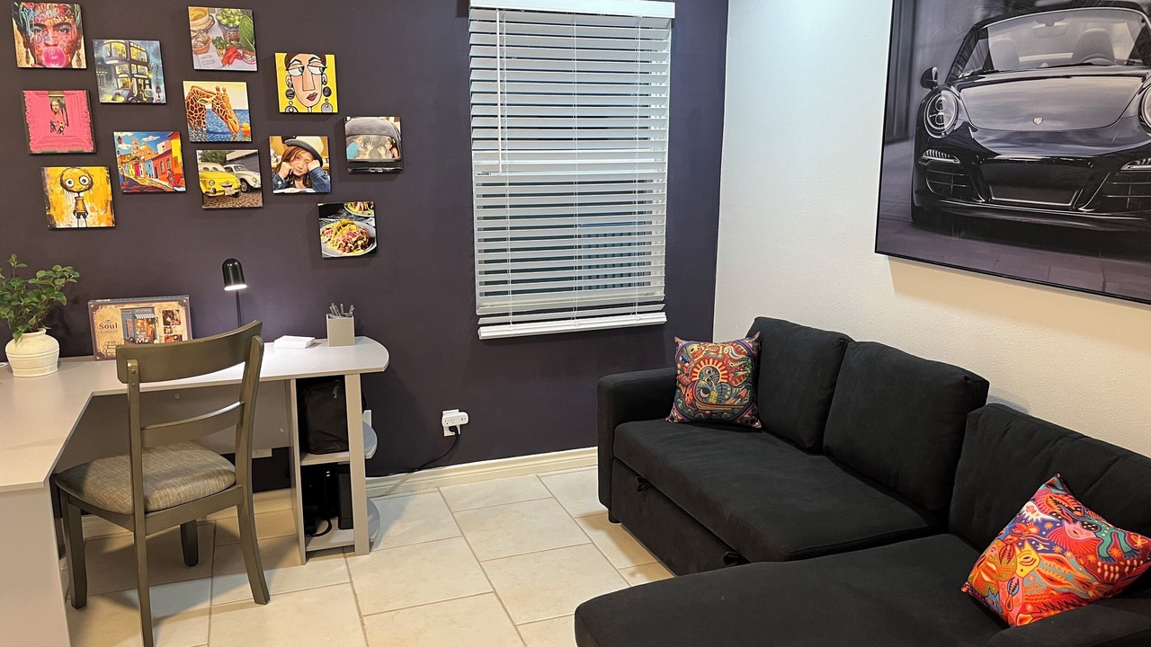 Photo of Livingroom in Brownsville
