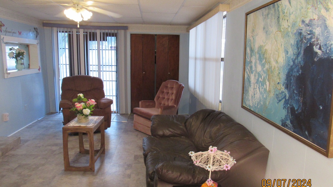 Photo of Livingroom in Mission