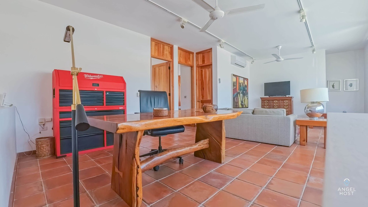 Photo of Others in Esterito
