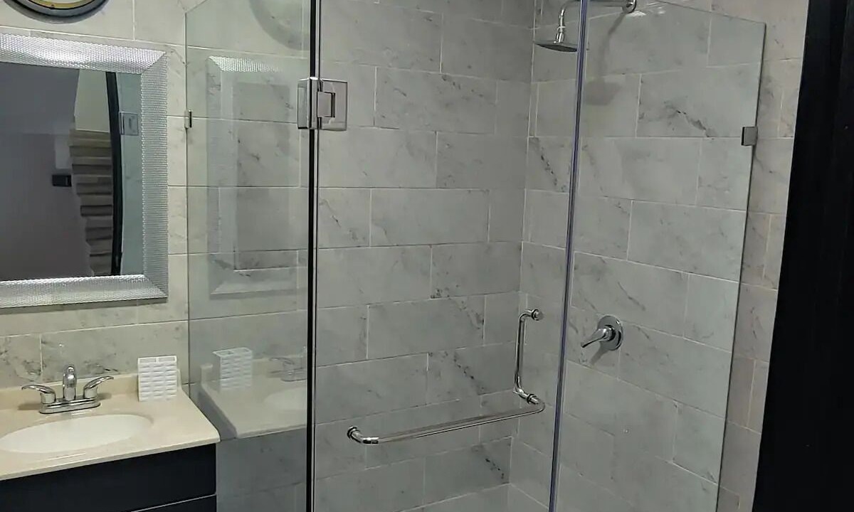Photo of Bathroom in Reforma
