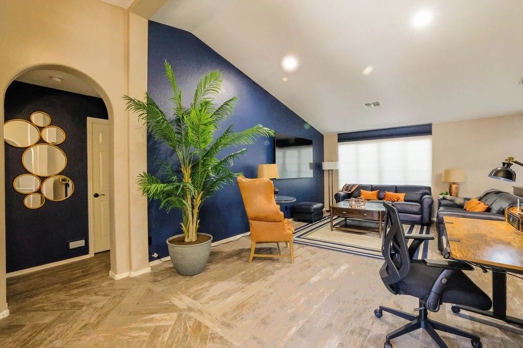 Photo of Livingroom in Oakwood