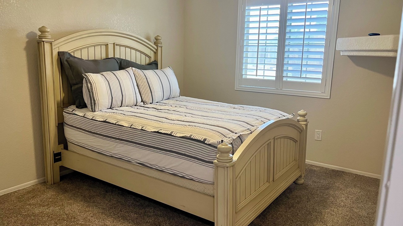 Photo of Bedroom in Fortuna Foothills