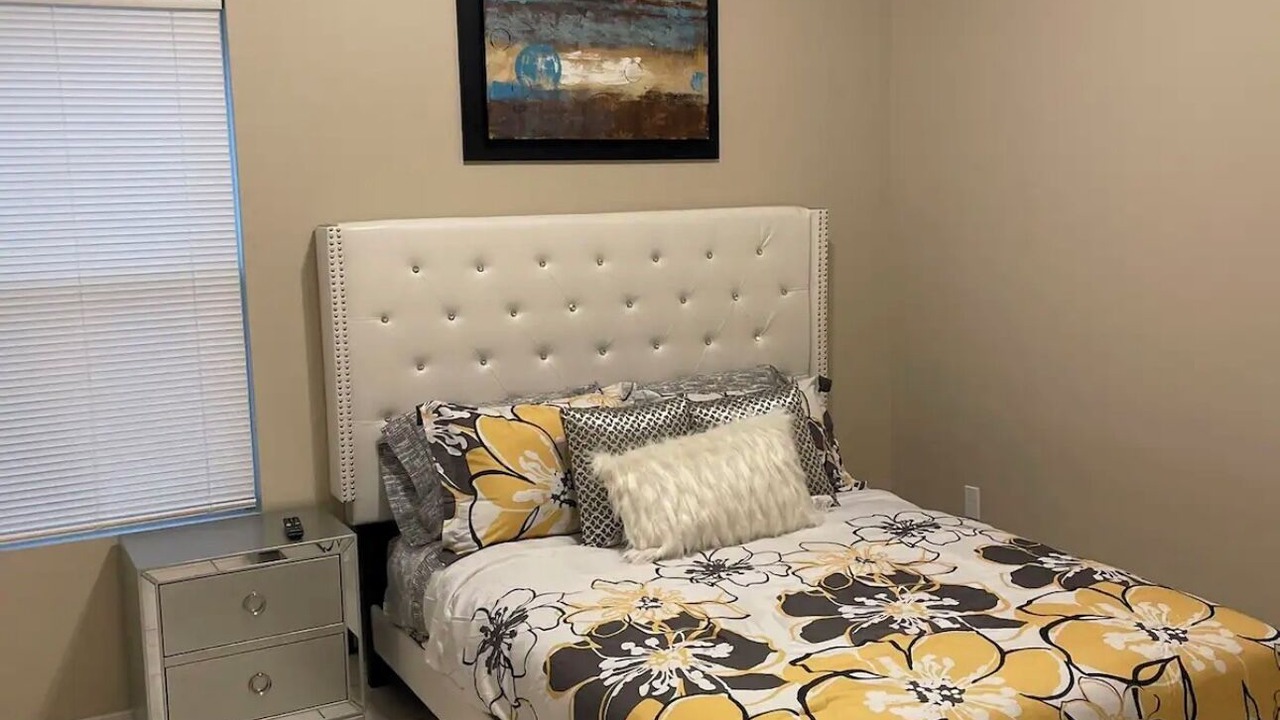 Photo of Bedroom in Edinburg
