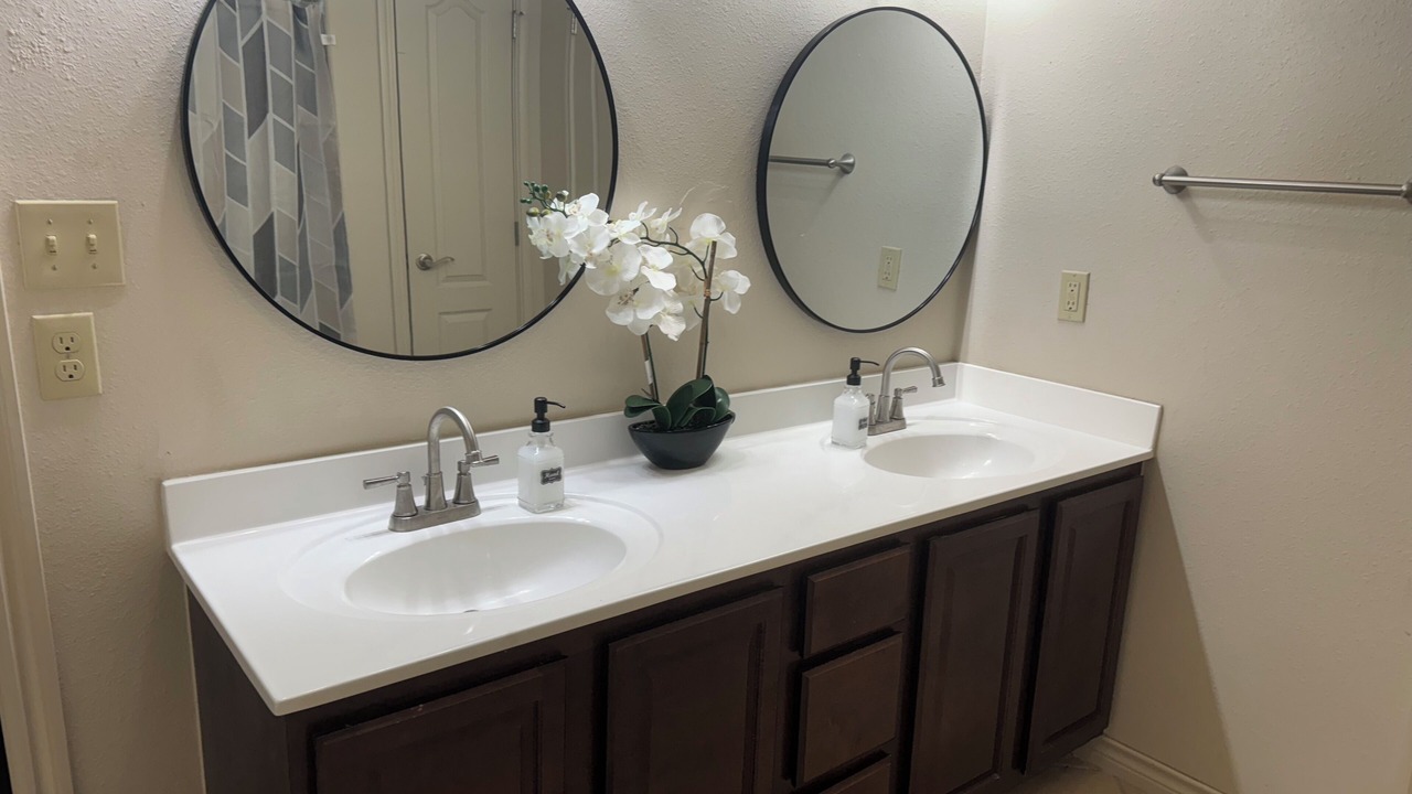 Photo of Bathroom in Brownsville