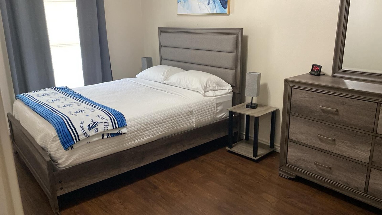 Photo of Bedroom in Brownsville