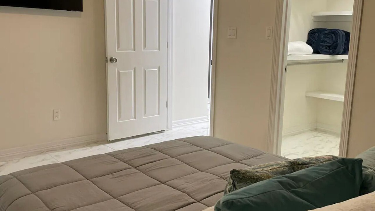 Photo of Bedroom in Edinburg