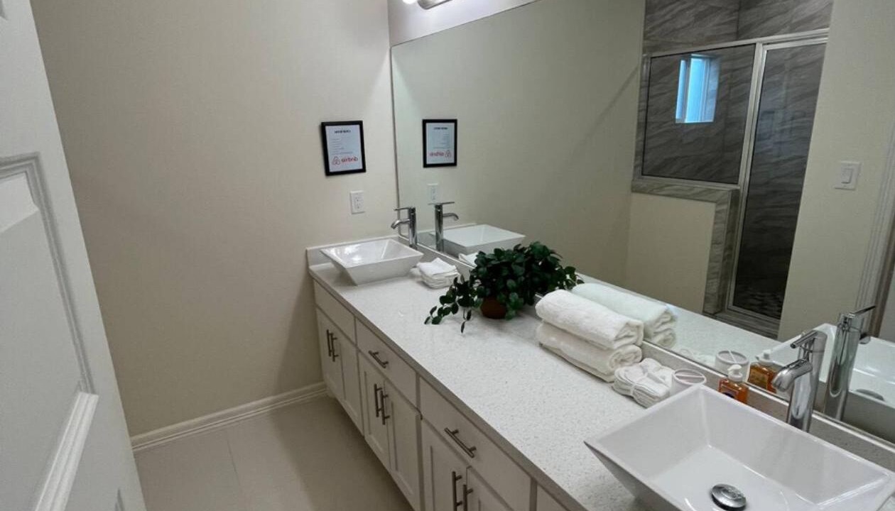 Photo of Bathroom in Brownsville
