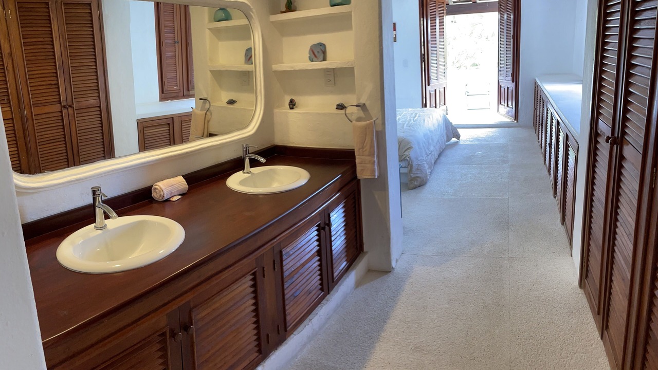 Photo of Bathroom in Playa Las Gatas