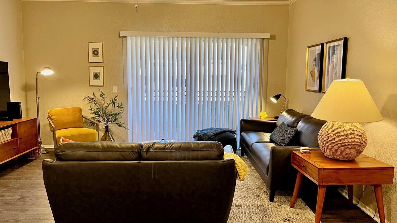 Photo of Livingroom in Camelback East