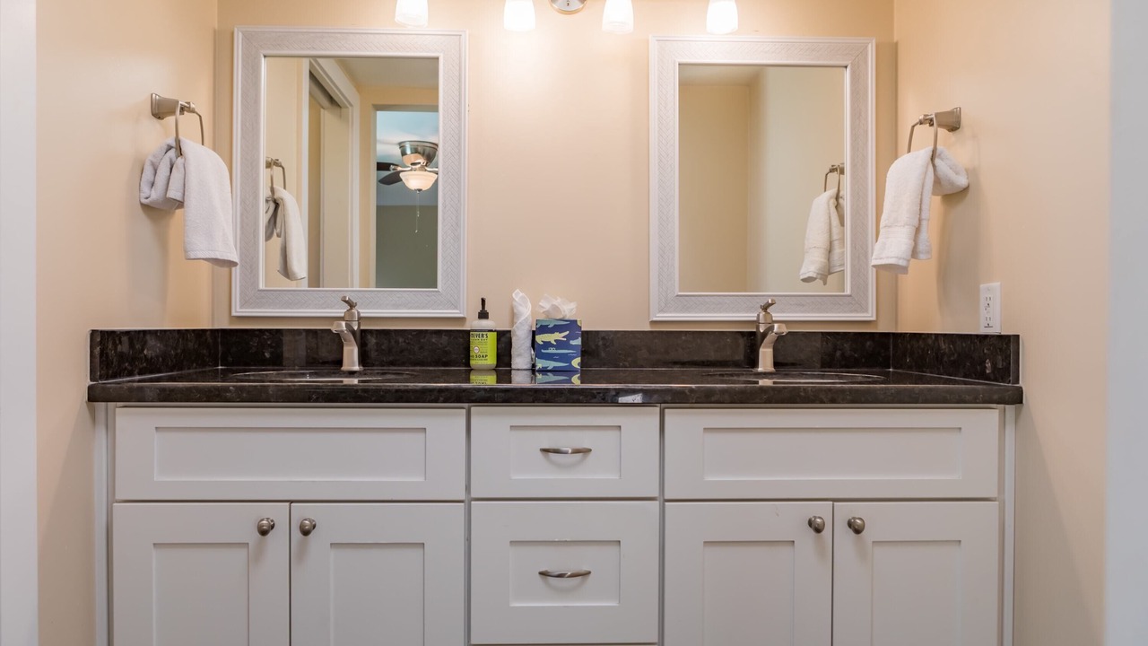 Photo of Bathroom in Raskin Estates