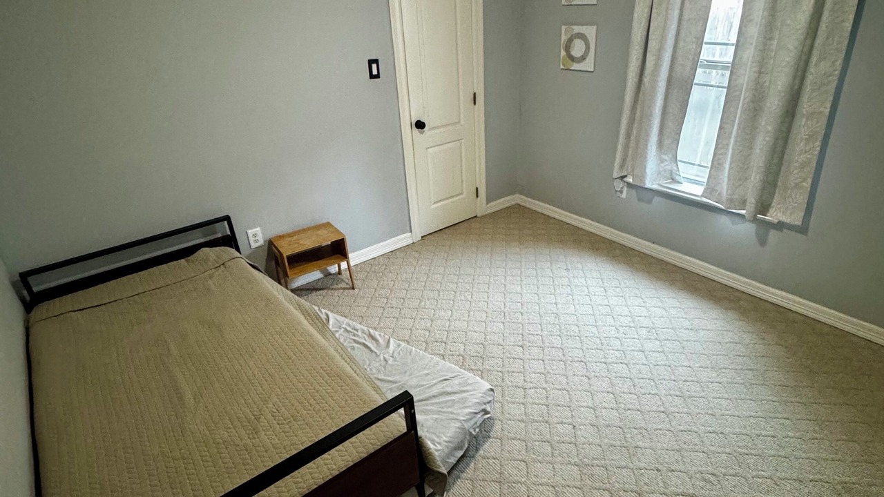 Photo of Bedroom in Edinburg
