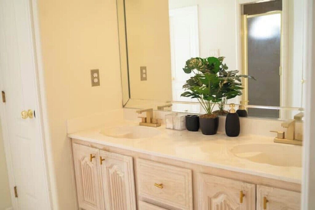 Photo of Bathroom in Edinburg